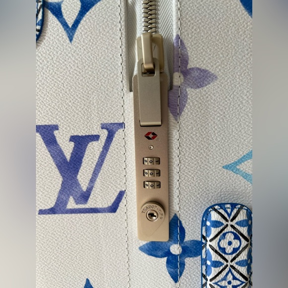 SOLD! Louis Vuitton Horizon 55 Carryon Rolling Suitcase Luggage M10253Authentic - Picture 11 of 16